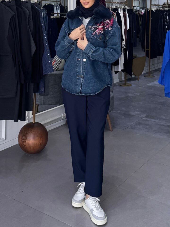 KÜRKLÜ İŞLEMELİ DENİM CEKET  LACİVERT