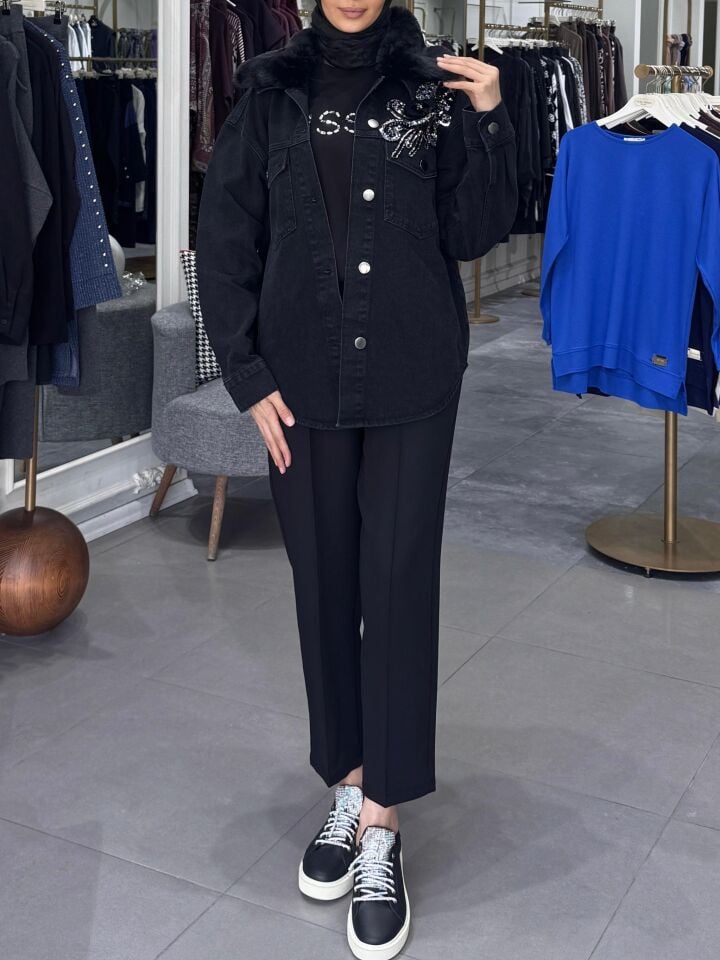 KÜRKLÜ İŞLEMELİ DENİM CEKET SİYAH