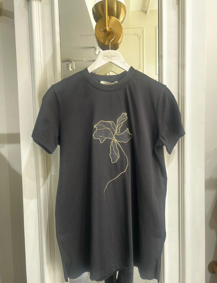 NAKIŞLI TİŞÖRT SİYAH