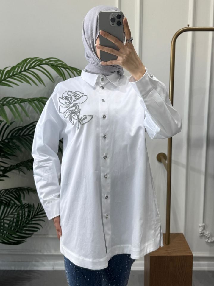 GÜL İŞLEMELİ GÖMLEK EKRU