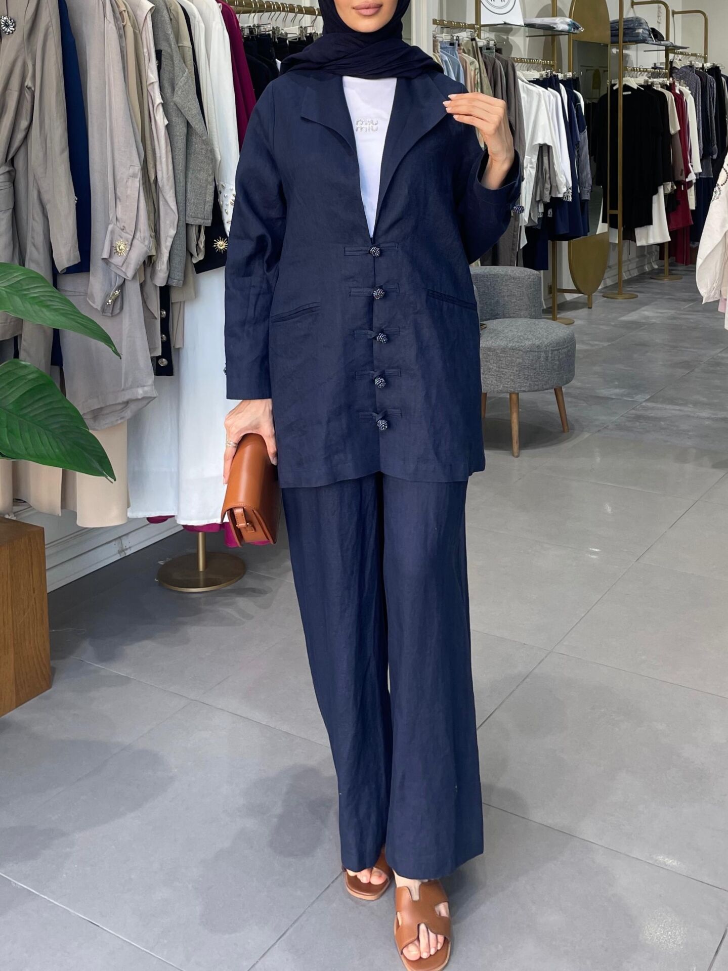 DÜĞME BONCUK DETAYLI KETEN TAKIM LACİVERT