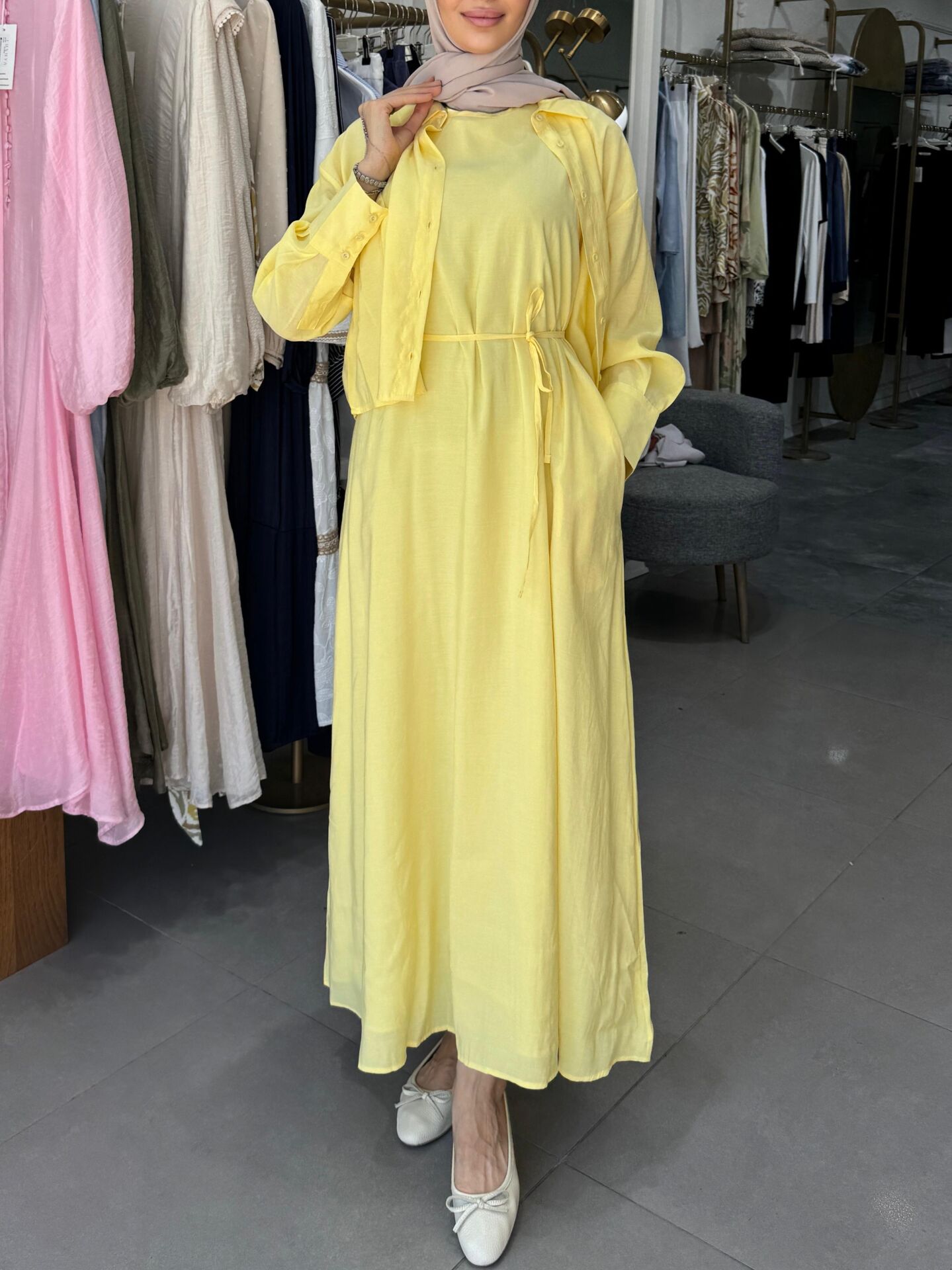 BELİ KUŞAKLI ELBİSE İKİLİ TAKIM SARI