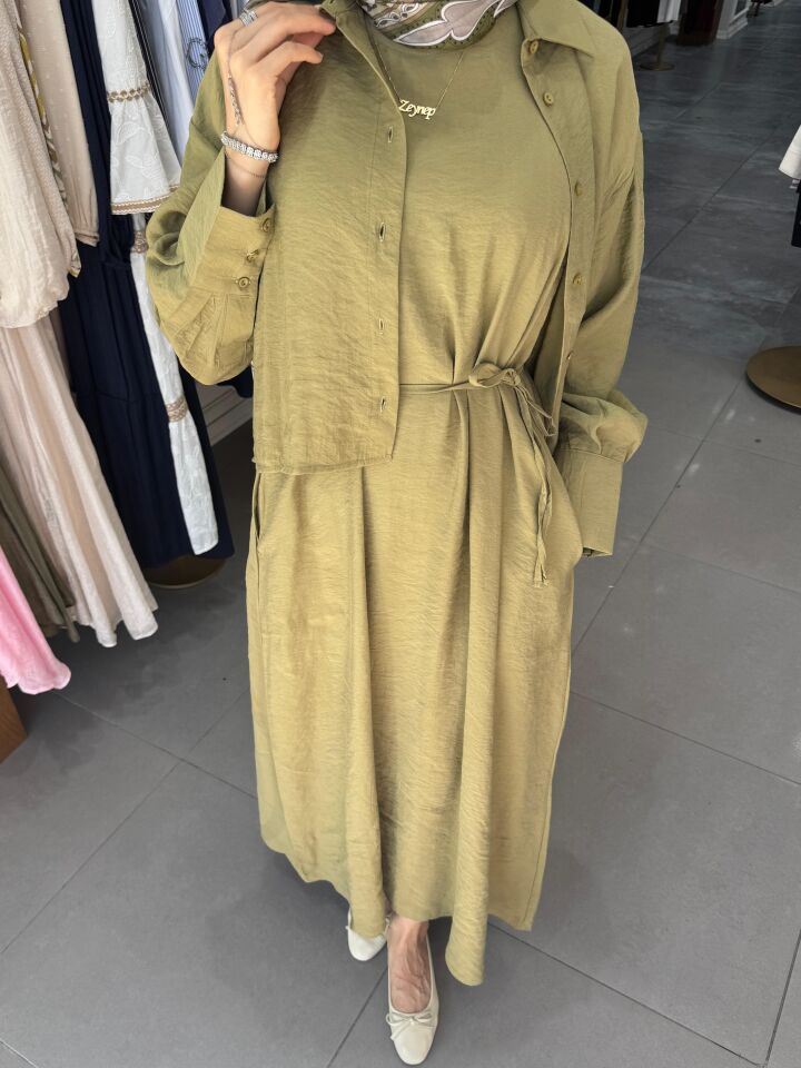 BELİ KUŞAKLI ELBİSE İKİLİ TAKIM YEŞİL