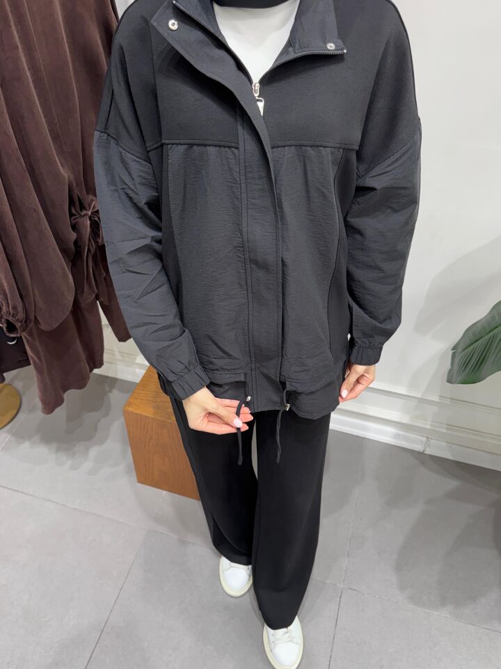 GARNİ DETAYLI BAĞCIKLI TAKIM SİYAH