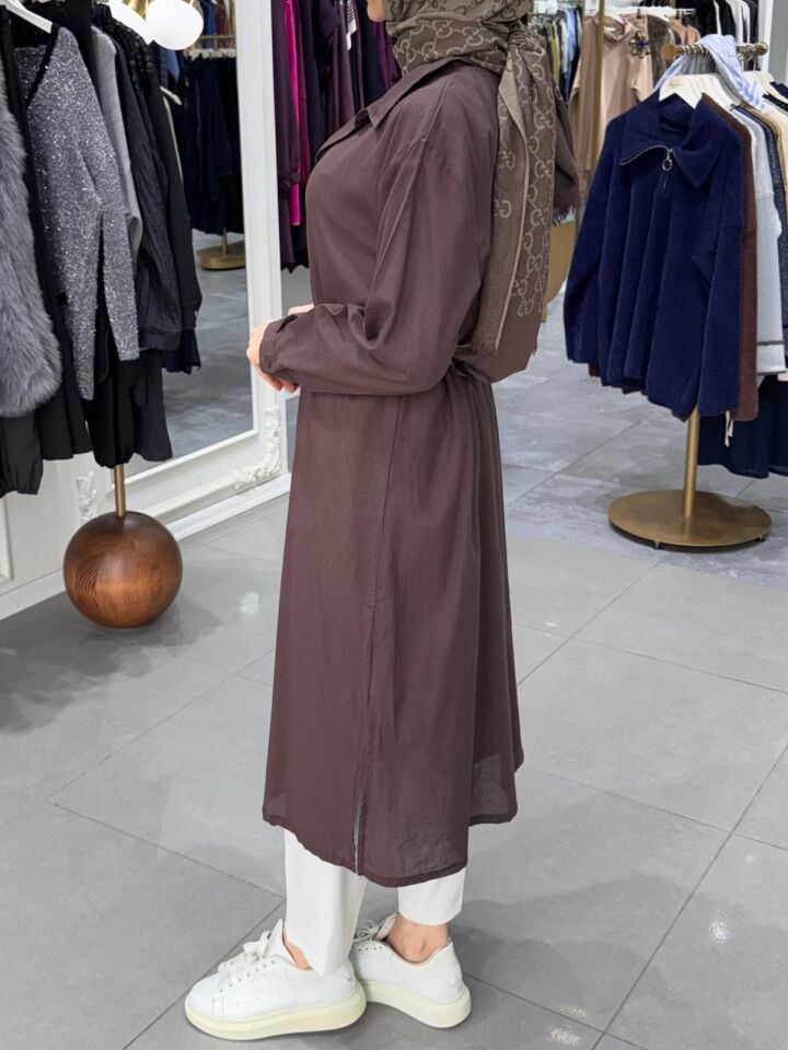 YIRTMAÇLI MİDİ BOY GÖMLEK KAHVERENGİ