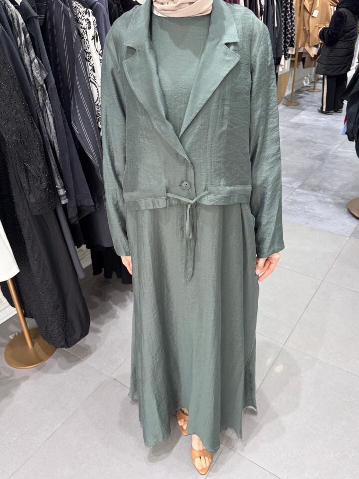 BOLEROLU KOLSUZ ELBİSE YEŞİL