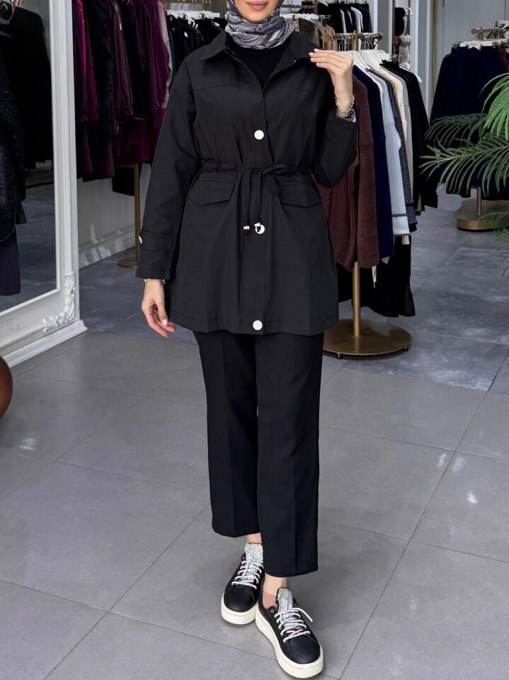 DÜĞME DETAYLI BELİ BAĞCIKLI CEKET SİYAH