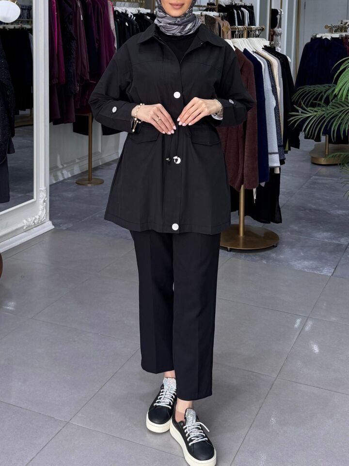 DÜĞME DETAYLI BELİ BAĞCIKLI CEKET SİYAH