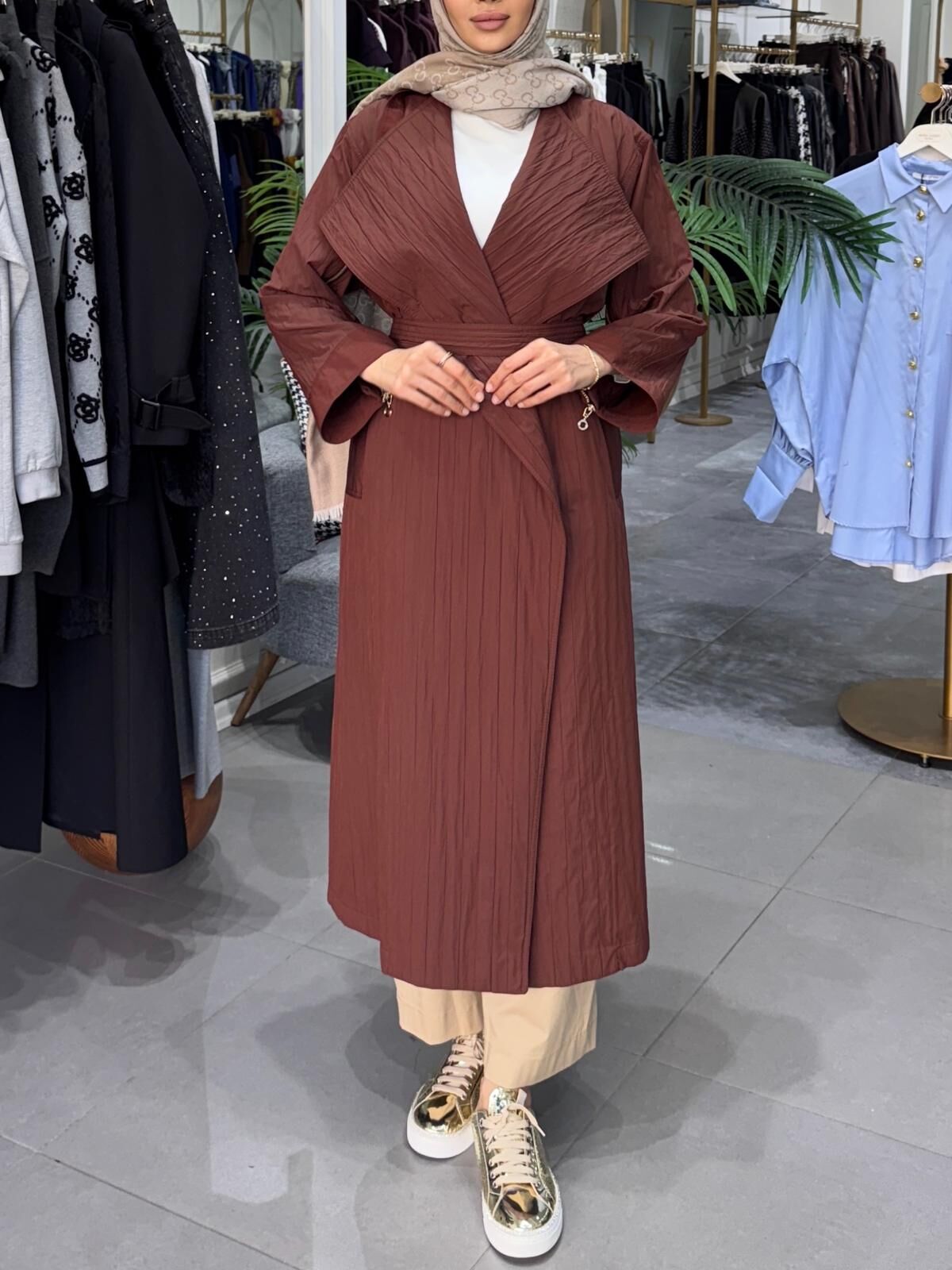 FERMUAR DETAY TRENÇKOT KİREMİT