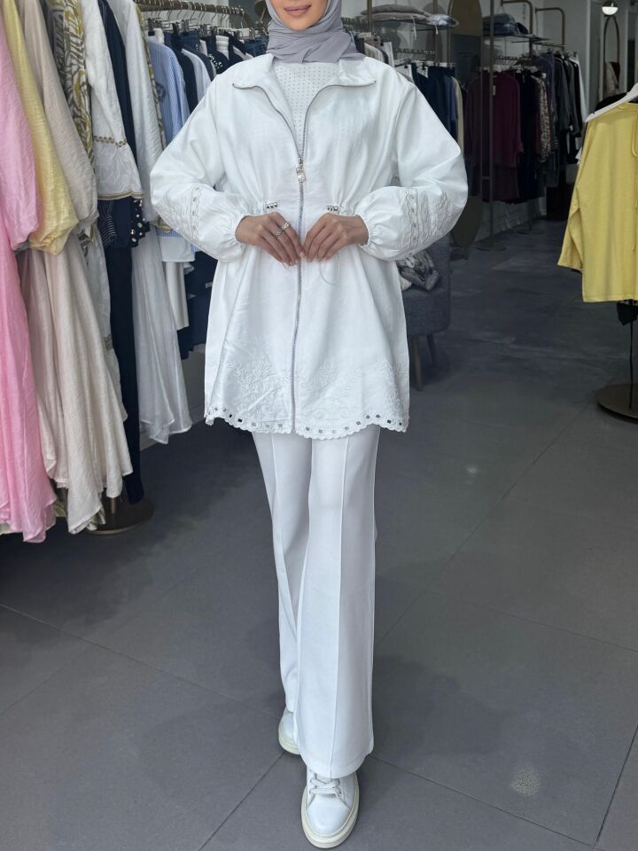 NAKIŞ DETAYLI CEKET EKRU