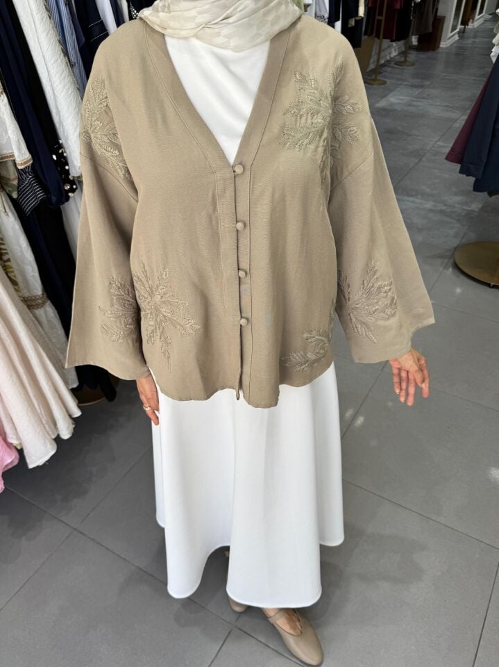 NAKIŞ DETAYLI V YAKA GÖMLEK  HAKİ