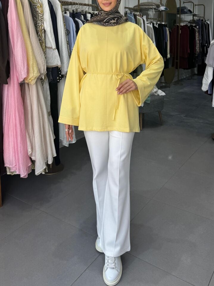 DİKİŞ DETAYLI YIRTMAÇLI SWEAT SARI