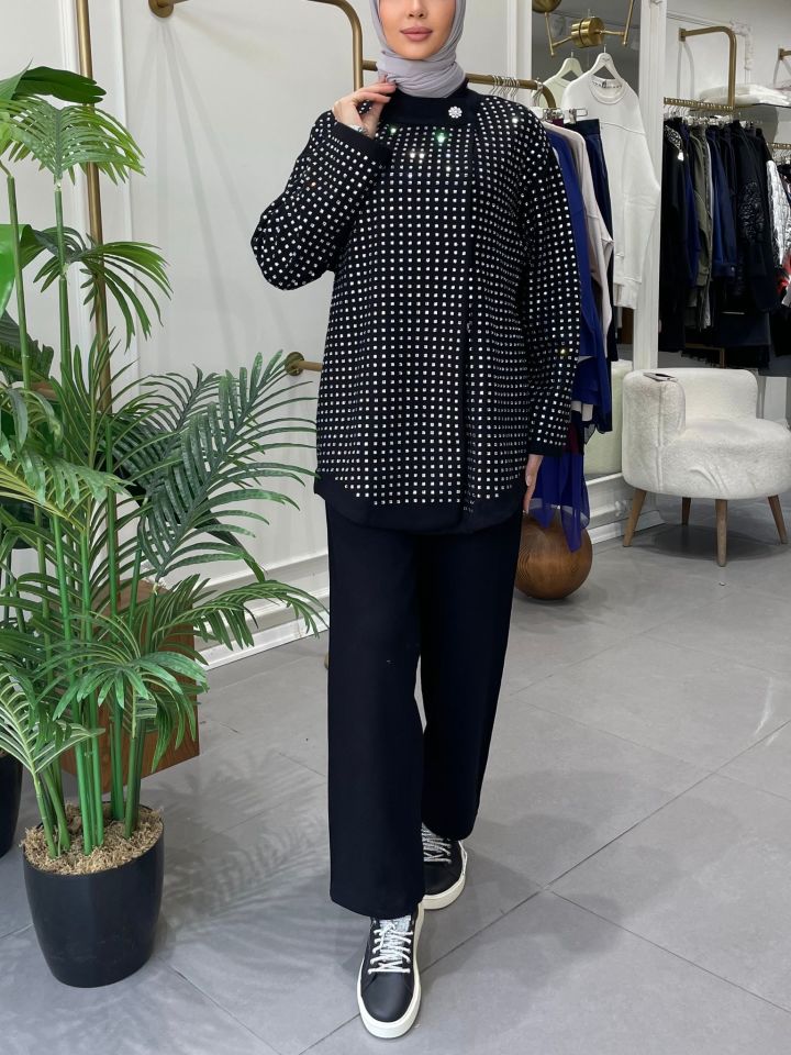 KARE TAŞ DETAYLI TAKIM SİYAH