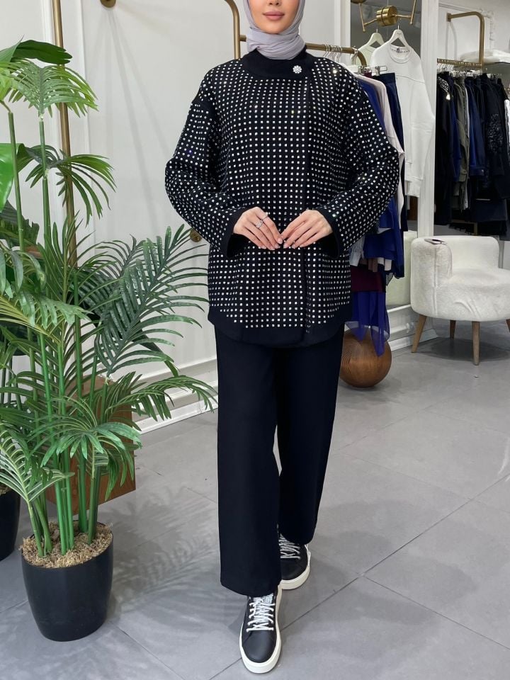 KARE TAŞ DETAYLI TAKIM SİYAH