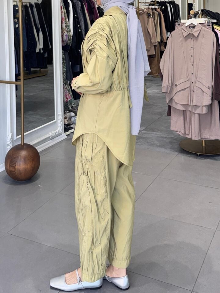 KRAŞ İŞLEMELİ SAFARİ TAKIM SARI