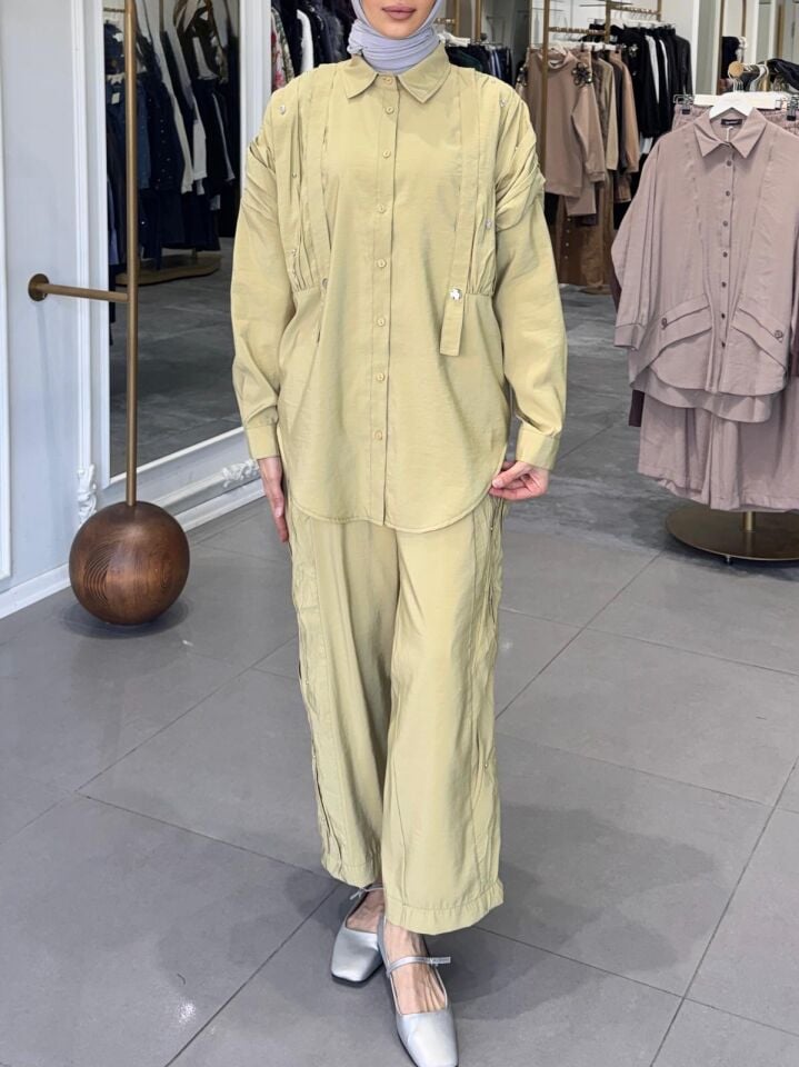 KRAŞ İŞLEMELİ SAFARİ TAKIM SARI