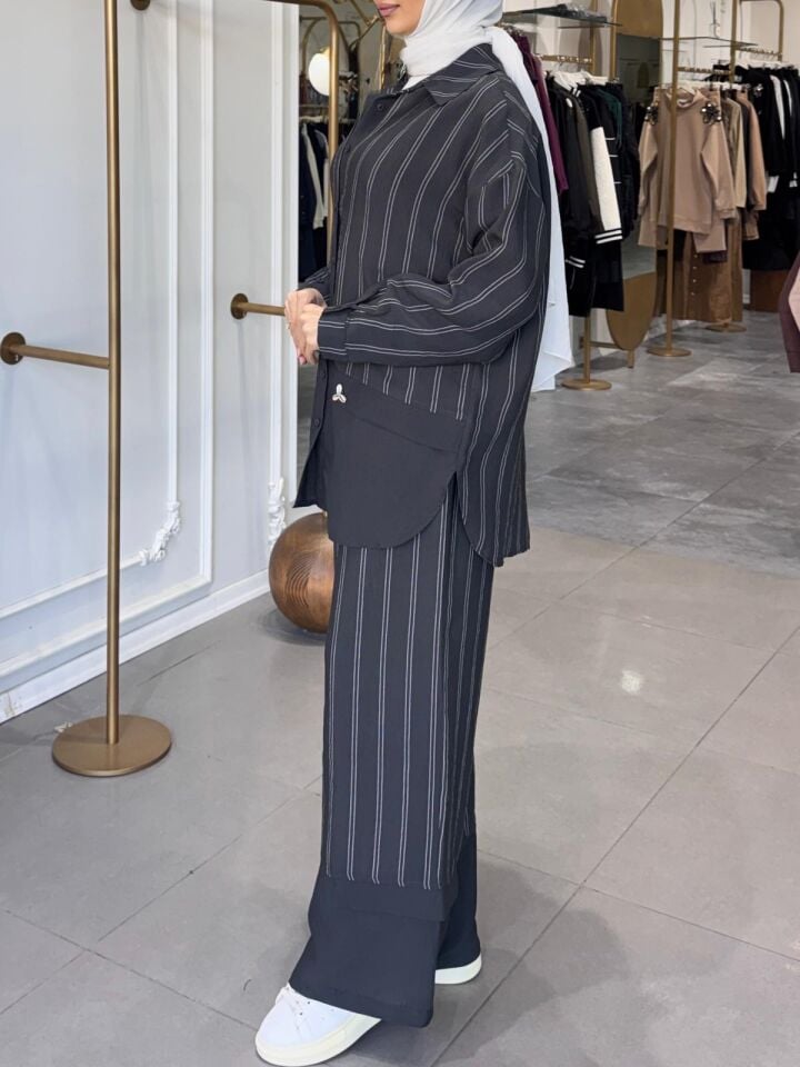 İSTİRİDYE DETAYLI TAKIM SİYAH