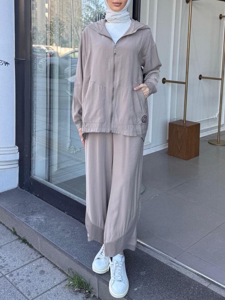 ARMA DETAYLI MODAL TAKIM VİZON