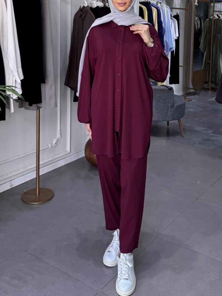 TRİL GÖMLEKLİ TAKIM