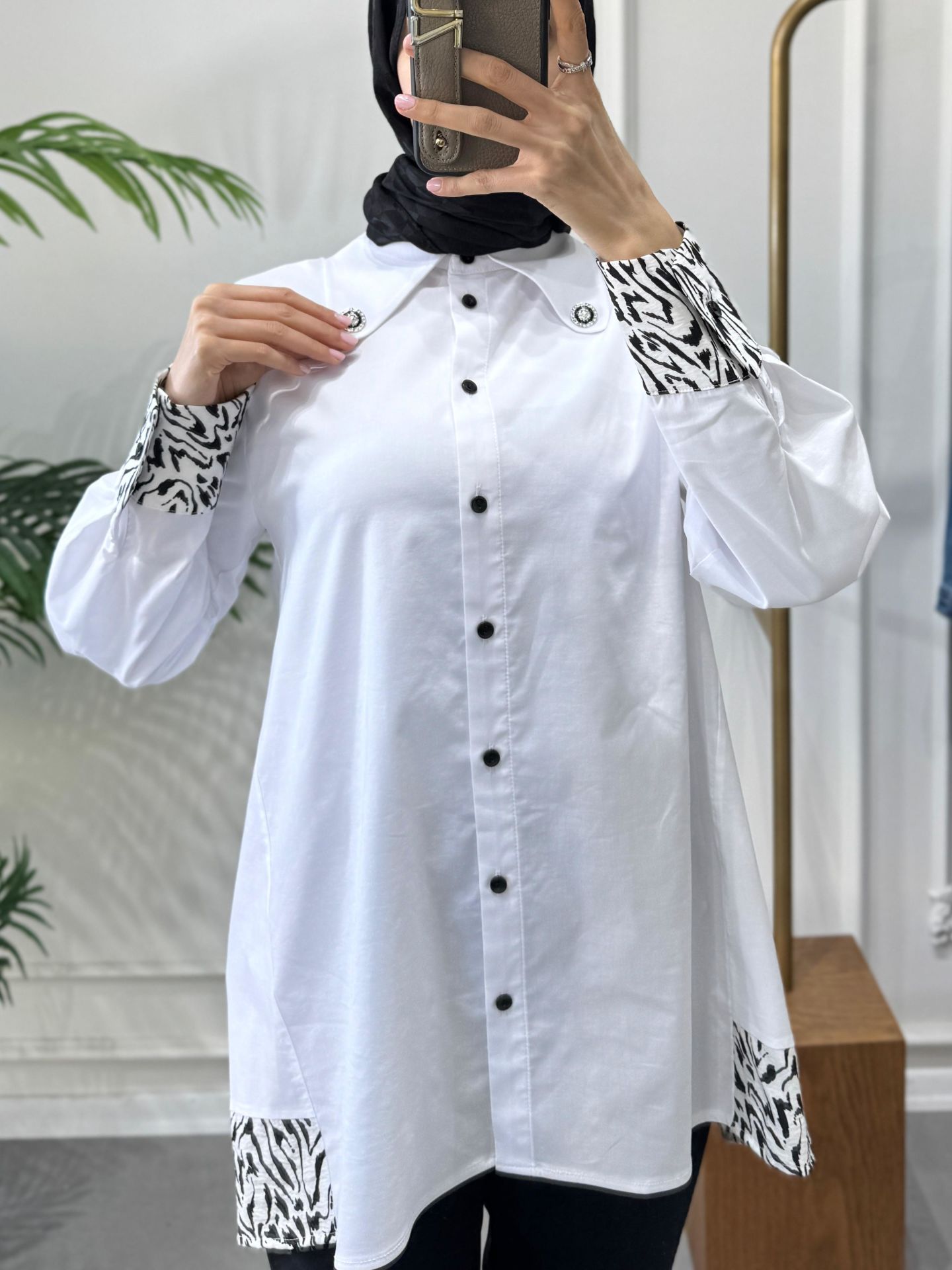 DAFNE GARNİLİ GÖMLEK BEYAZ