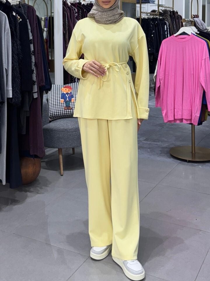 DÜĞMELİ TAKIM  SARI