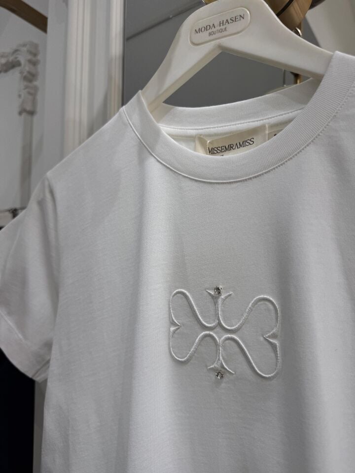 NAKIŞLI TİŞÖRT EKRU