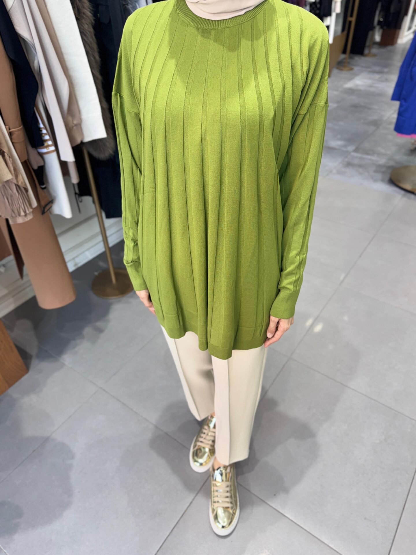 İNCE TRİKO BLUZ FISTIK YEŞİLİ