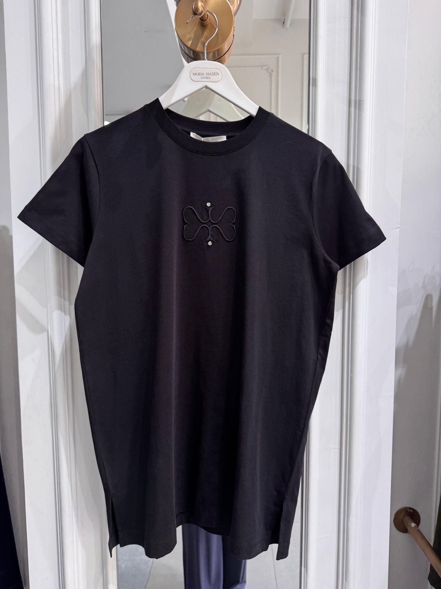 NAKIŞLI TİŞÖRT SİYAH