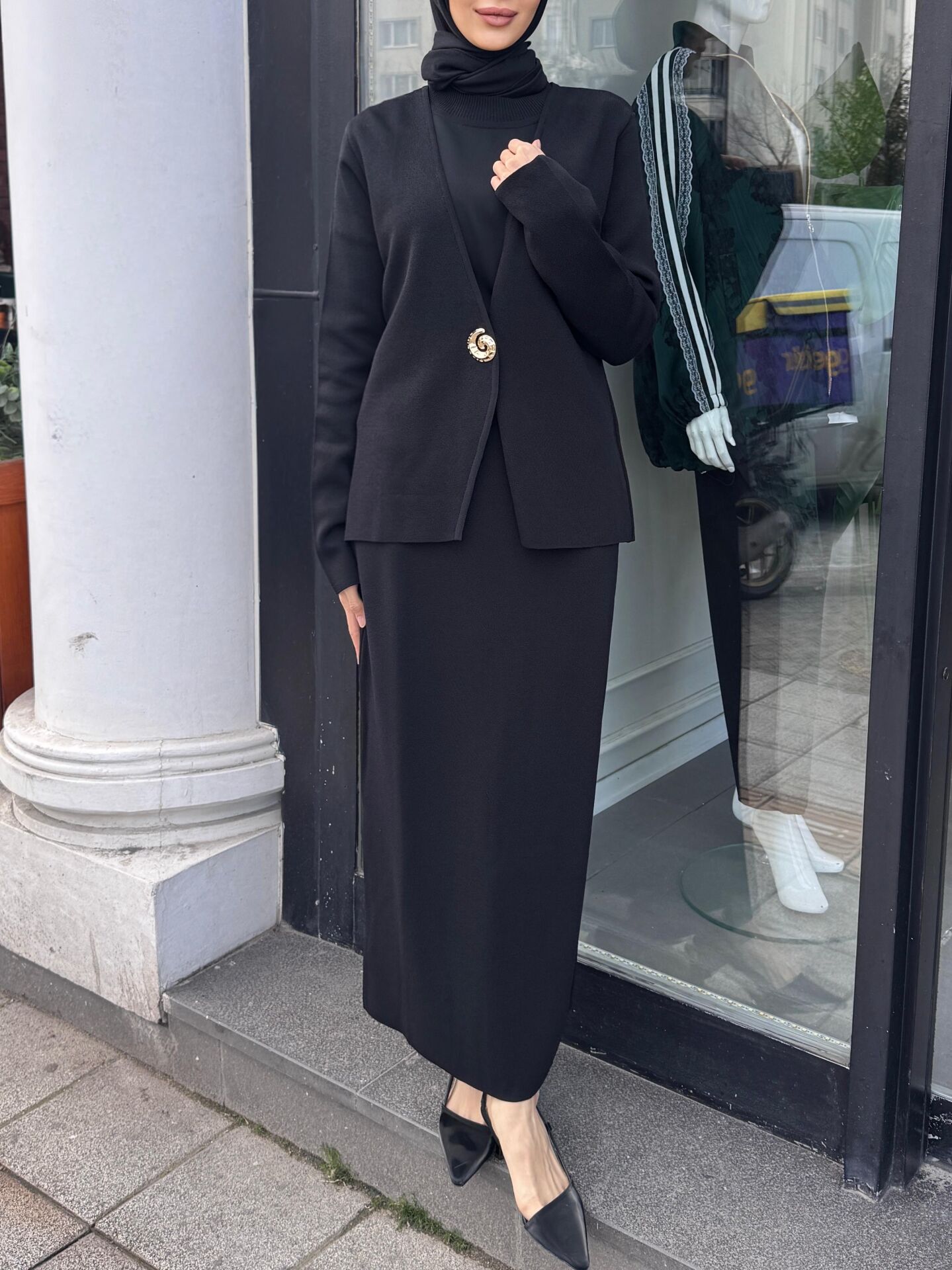 ÖRME ETEKLİ TAKIM SİYAH