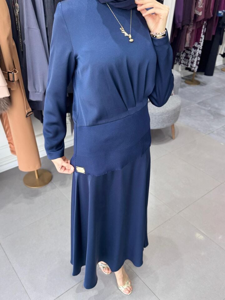 SAPHİRA ETEKLİ TAKIM LACİVERT