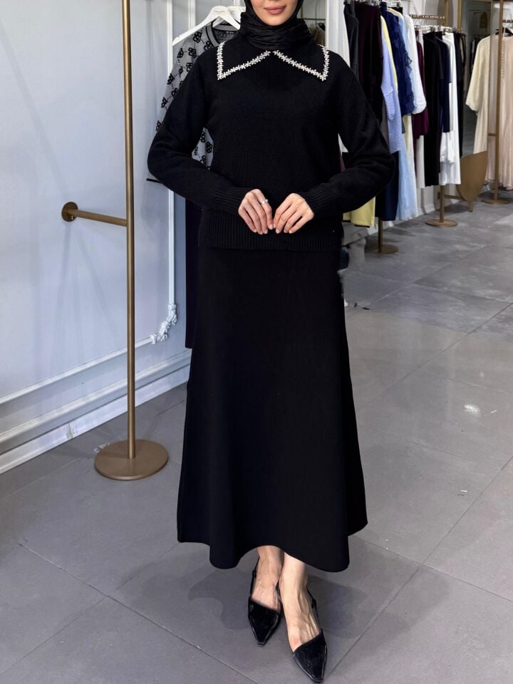 TAŞLI YAKALI TRİKO KAZAK SİYAH