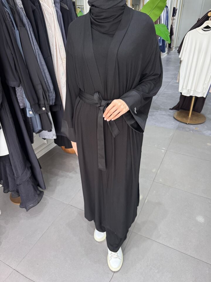 TAŞLI UZUN HIRKA SİYAH