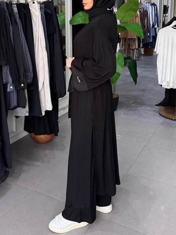 TAŞLI UZUN HIRKA SİYAH