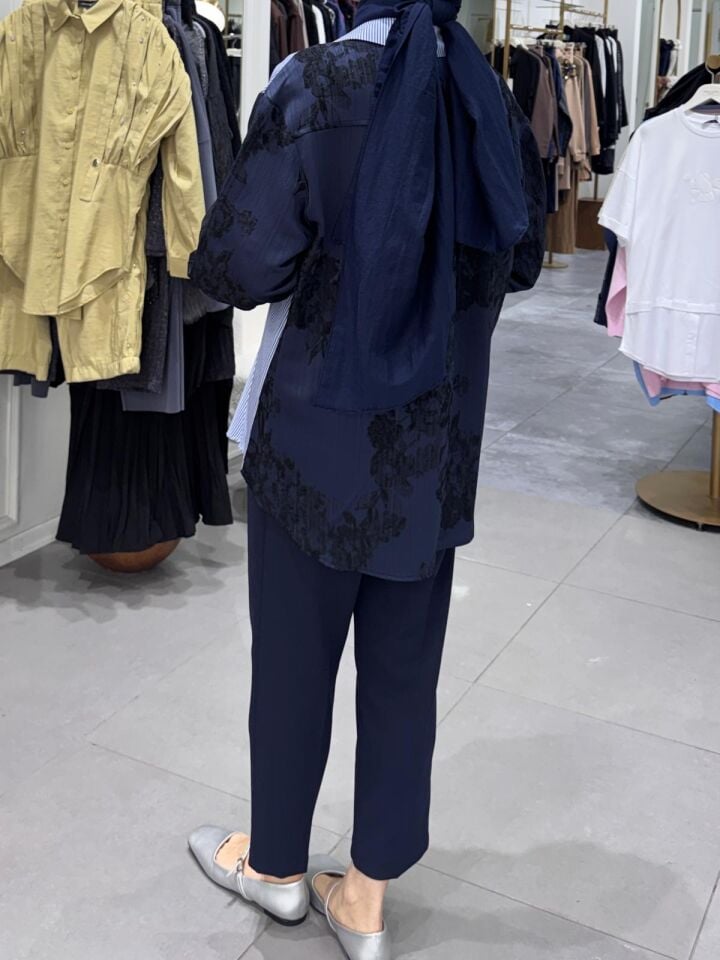 DANTELLİ ÇİZGİLİ GÖMLEK LACİVERT