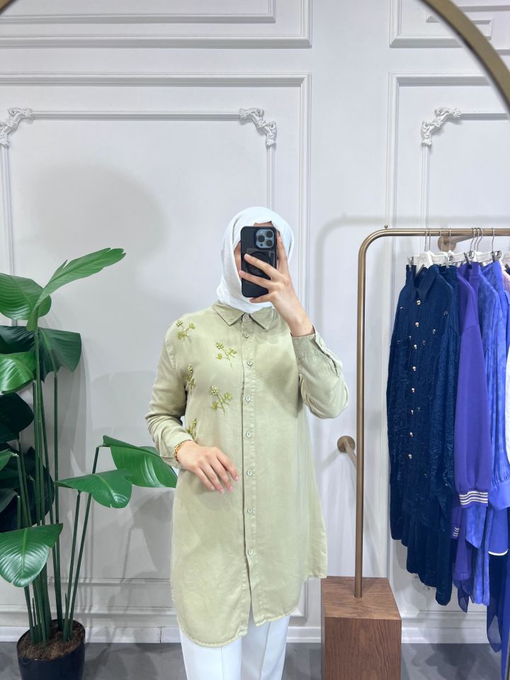 BONCUK DETAYLI YEŞİL GÖMLEK