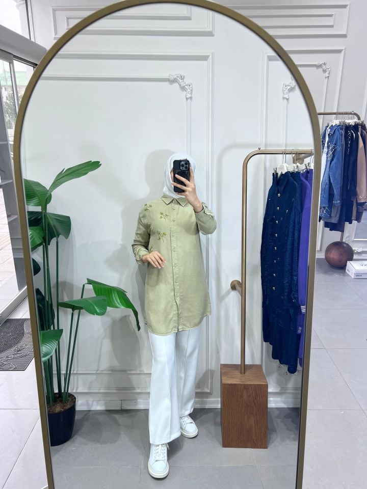 BONCUK DETAYLI YEŞİL GÖMLEK