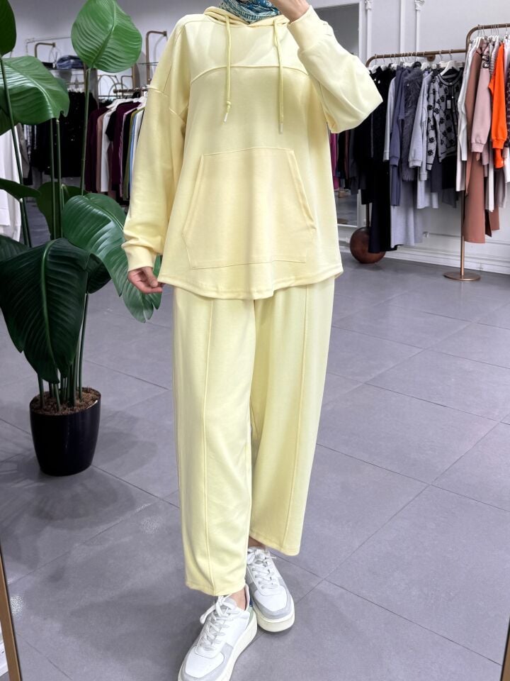 KAPÜŞONLU TAKIM SARI
