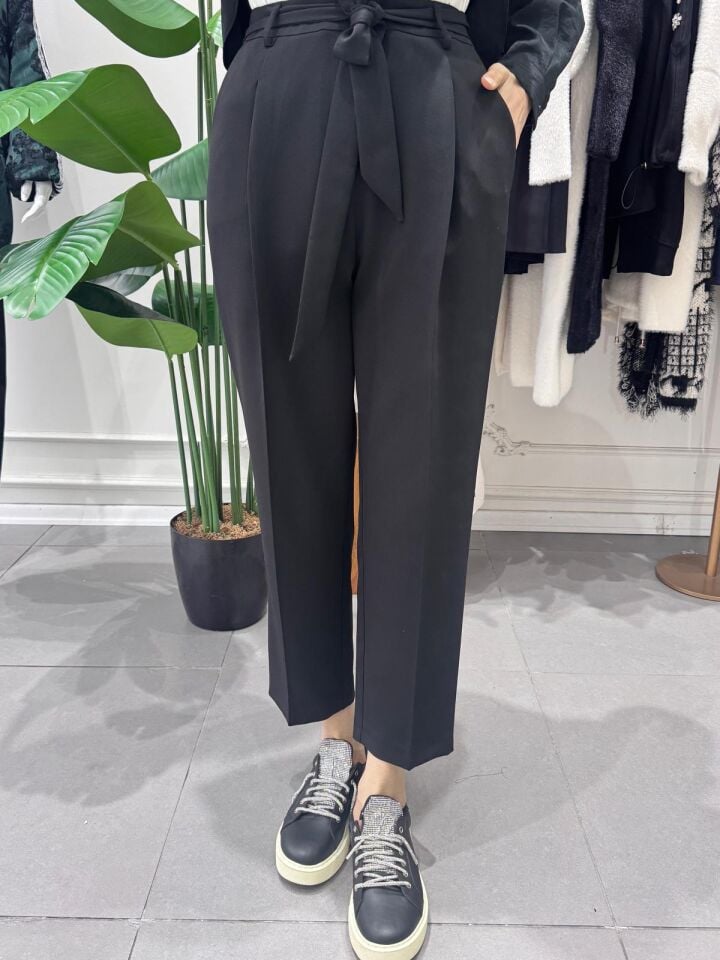 KUŞAKLI HAVUÇ PANTOLON SİYAH