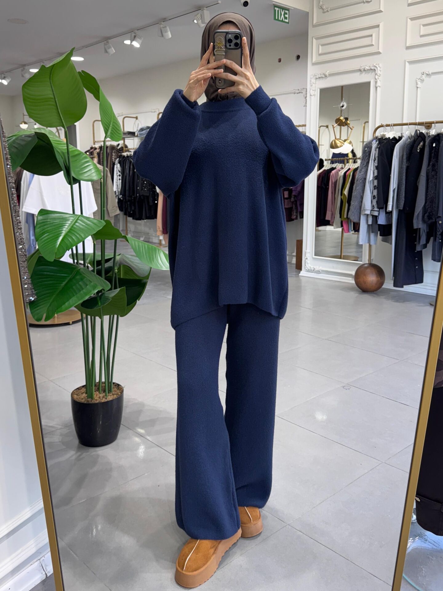 PELUŞ TAKIM LACİVERT