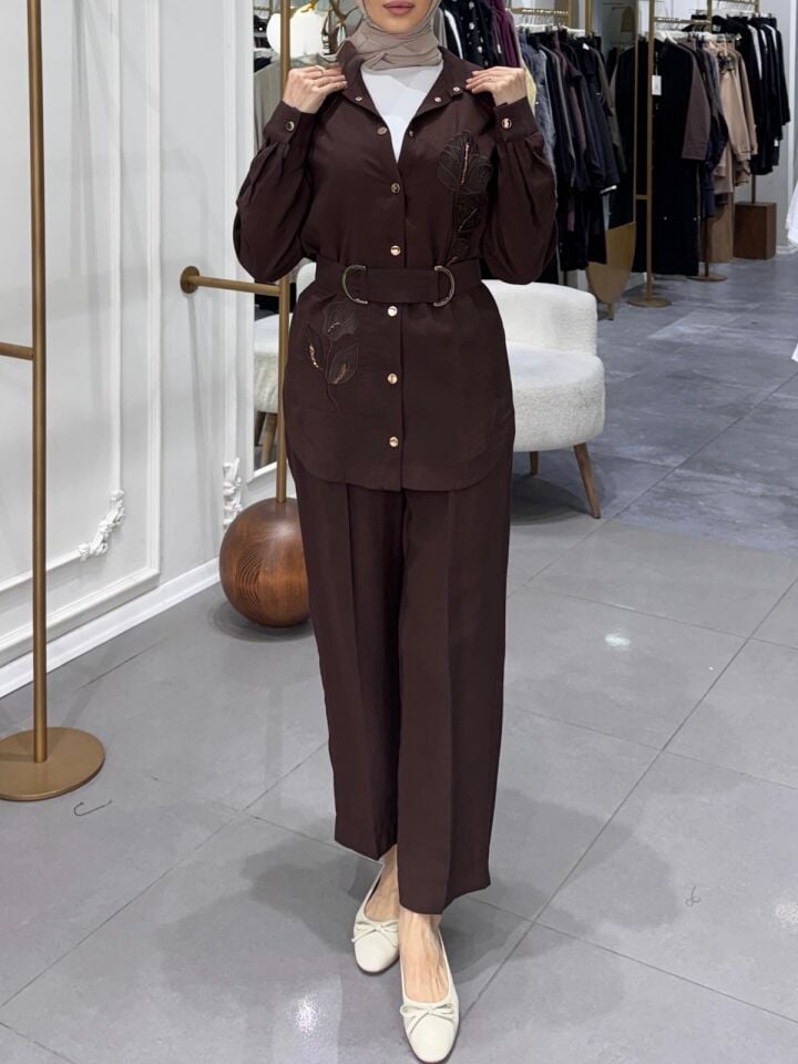 FLOWER TOUCH KEMERLİ TAKIM KAHVERENGİ