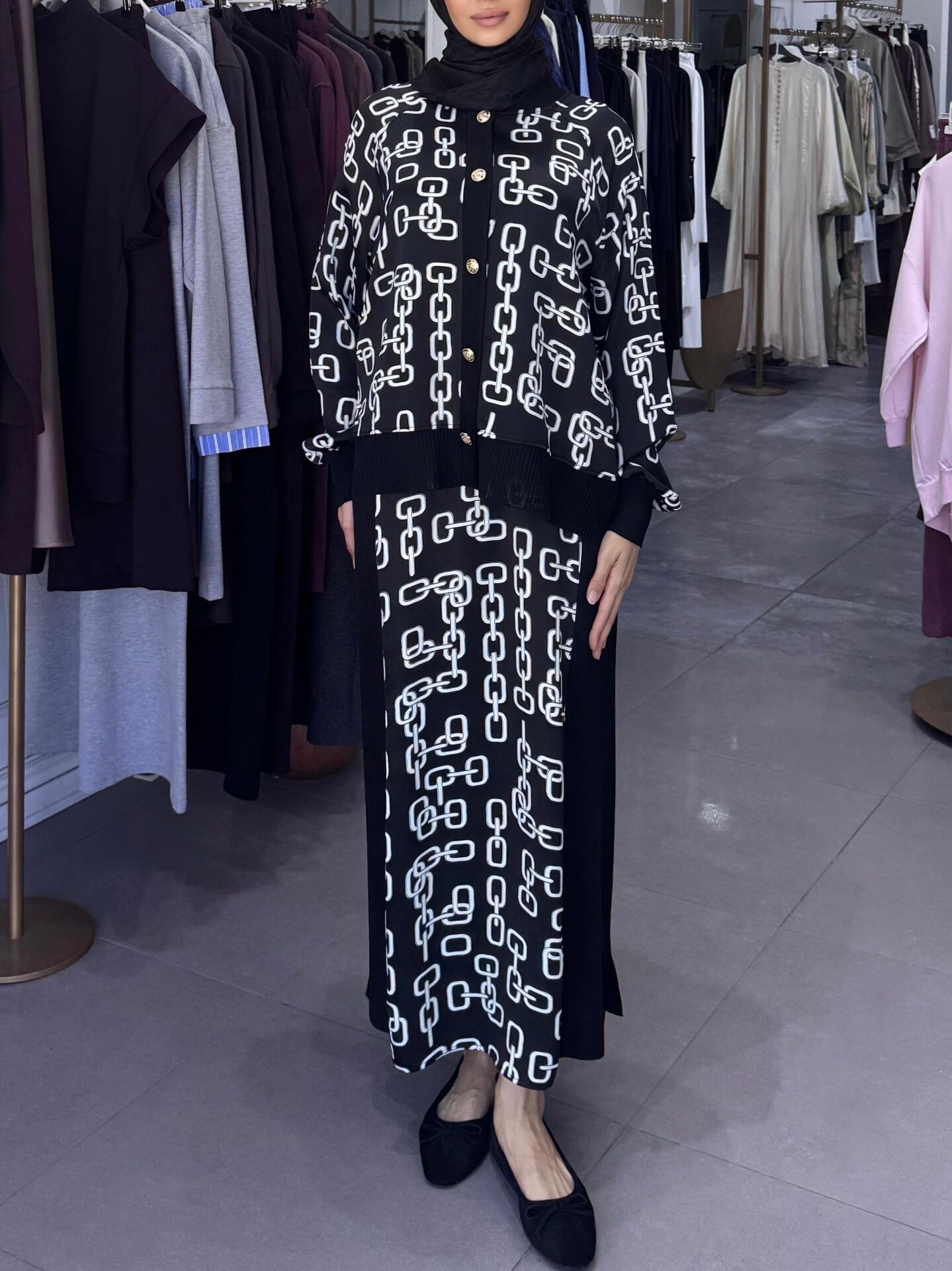 ZİNCİR DETAY ETEKLİ TAKIM SİYAH