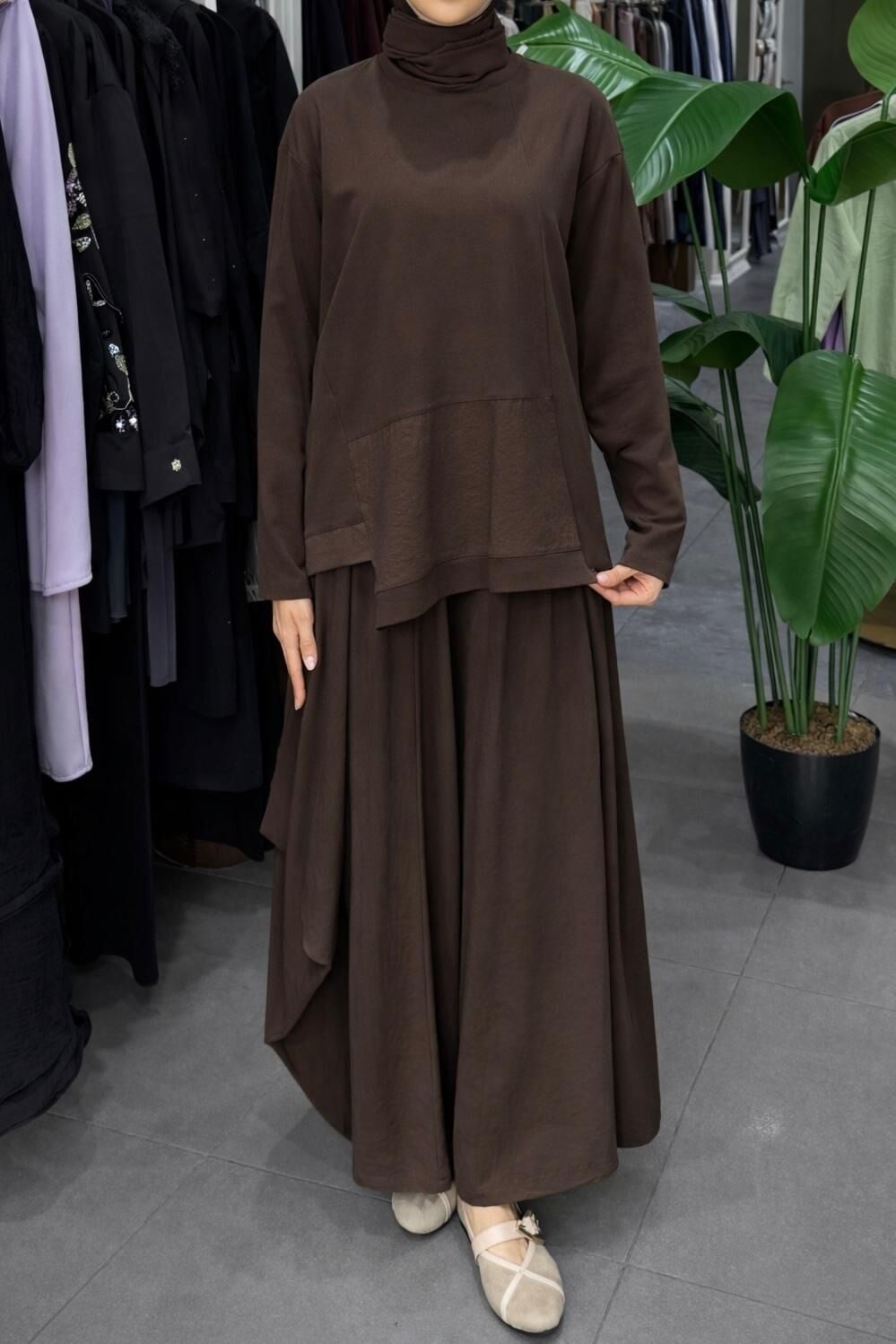 BÜYÜK TORBA CEPLİ ZEYNA PANTOLON KAHVE