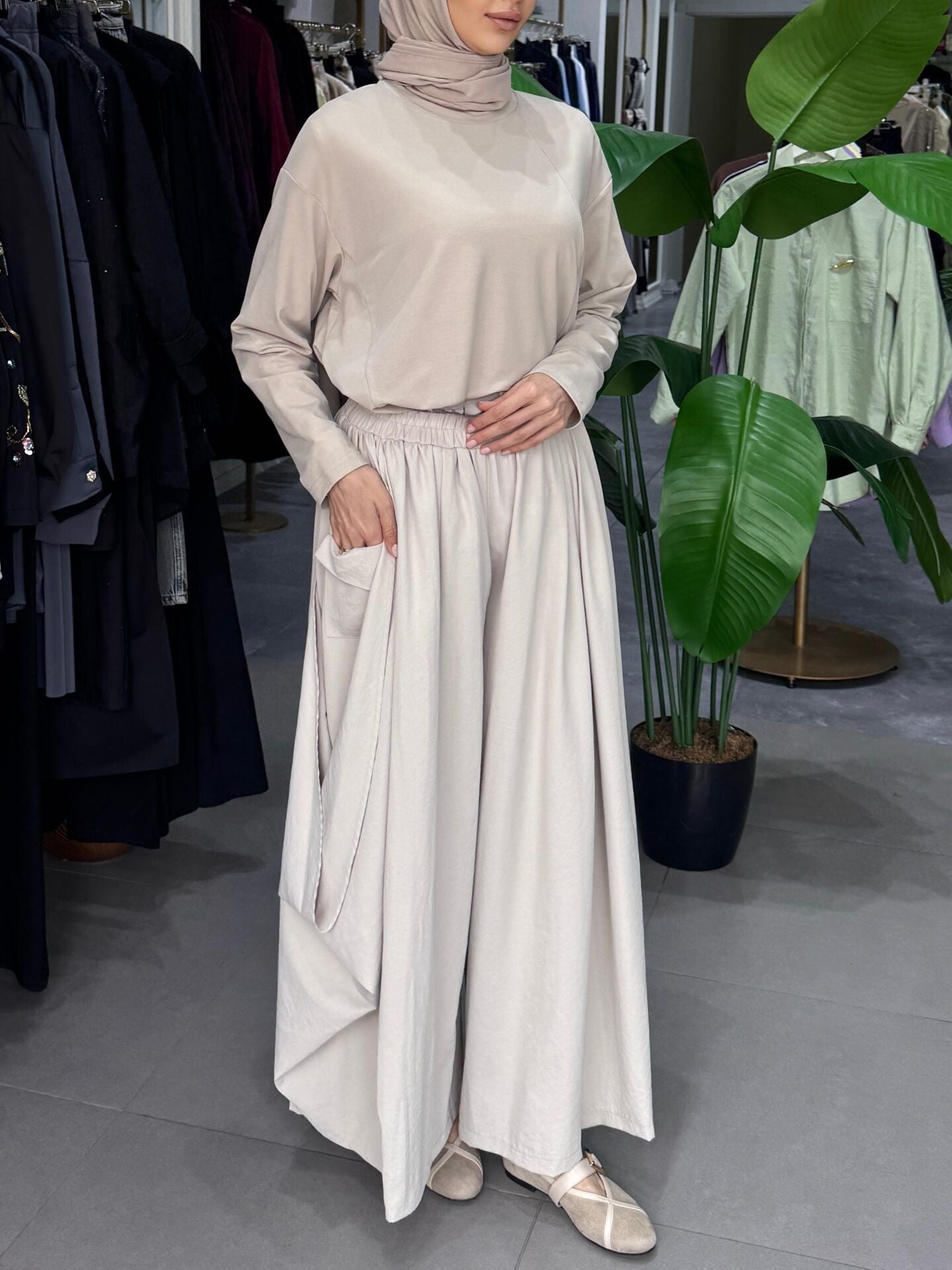 BÜYÜK TORBA CEPLİ ZEYNA PANTOLON TAŞ