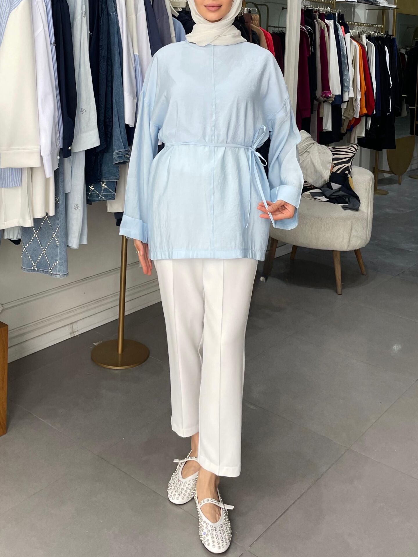 DİKİŞ DETAYLI YIRMAÇLI GÖMLEK MAVİ