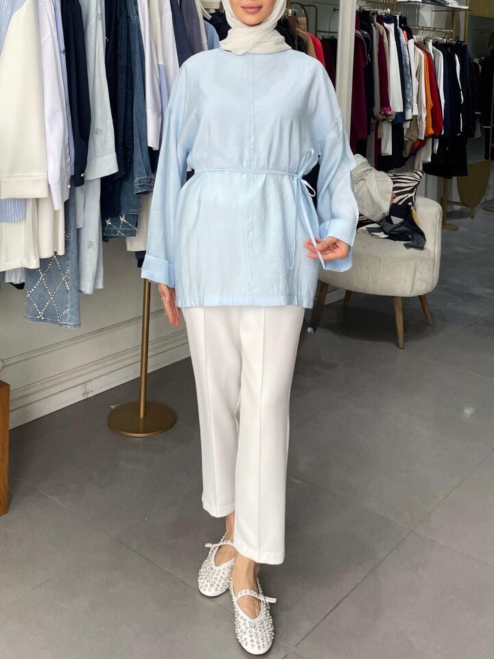 DİKİŞ DETAYLI YIRMAÇLI GÖMLEK MAVİ