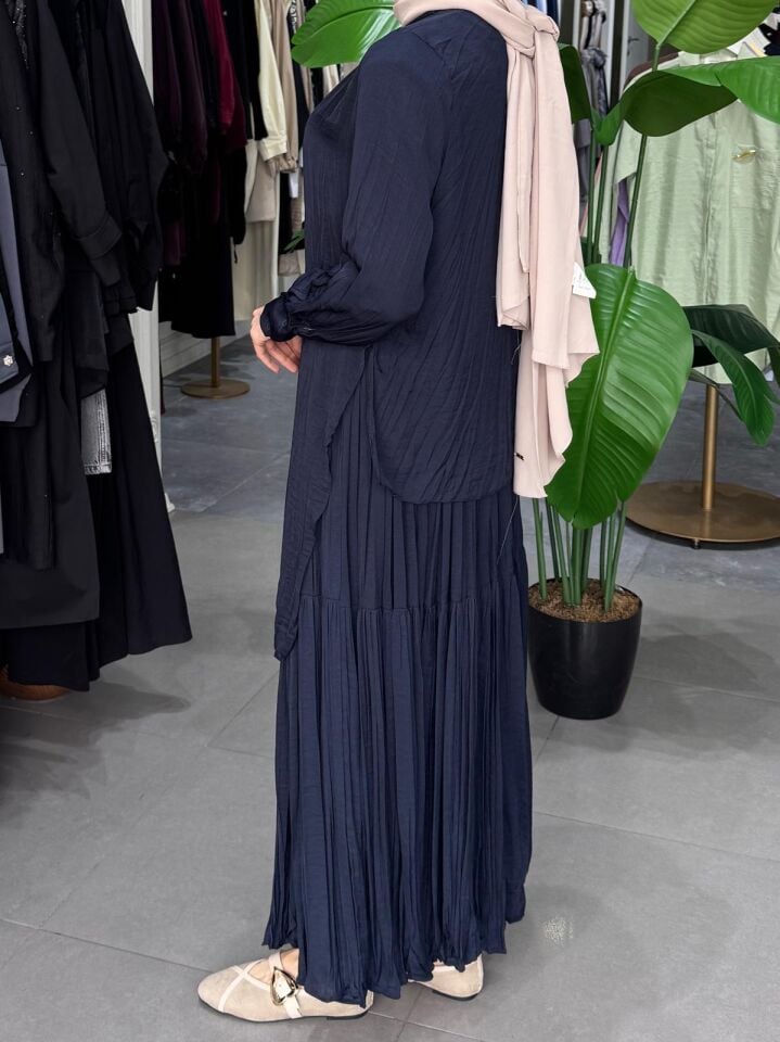 AKSESUAR DETAYLI ETEKLİ CUPRA TAKIM LACİVERT