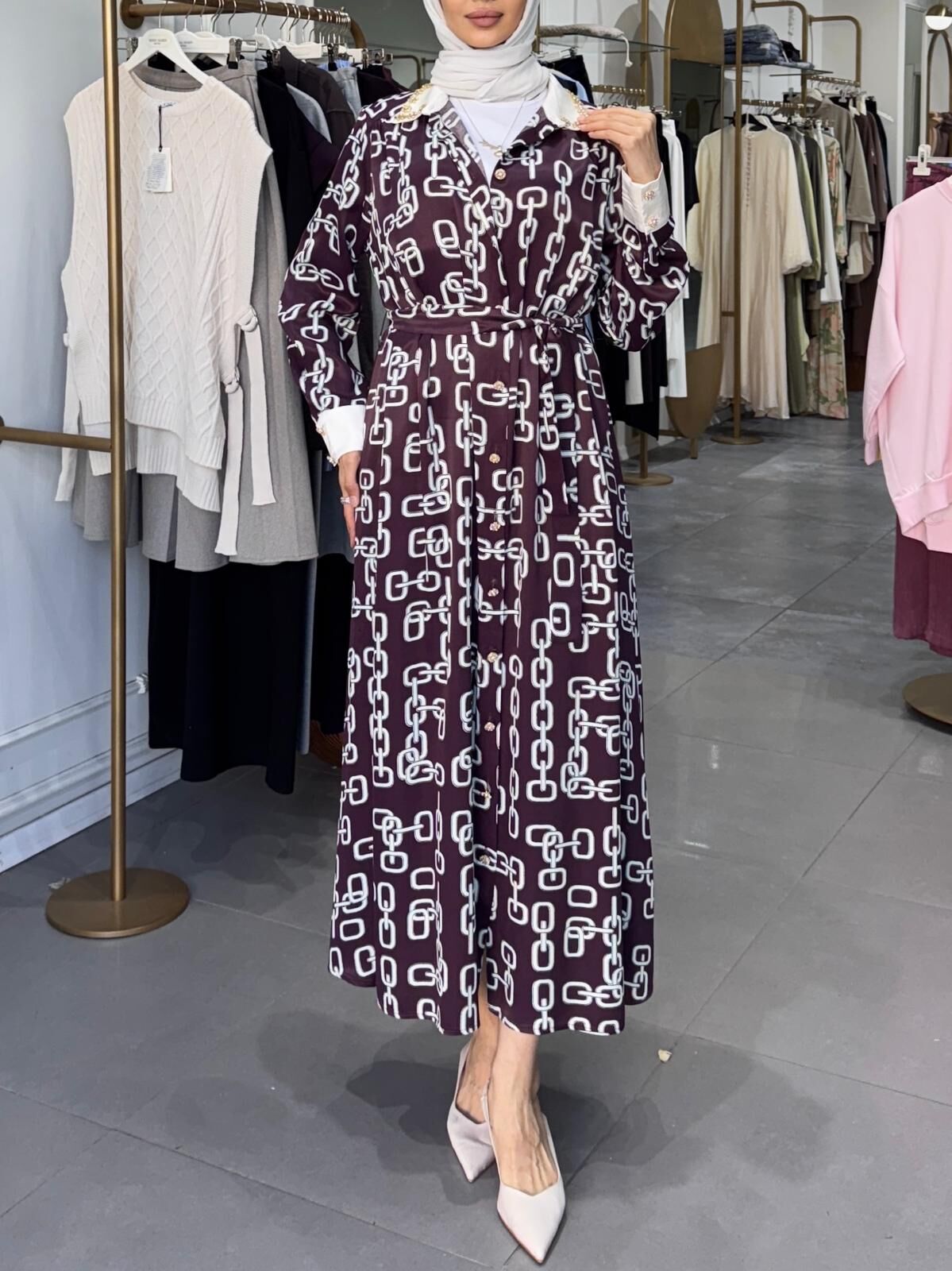 YAKA TAŞ İŞLEMELİ SATEN ELBİSE MÜRDÜM