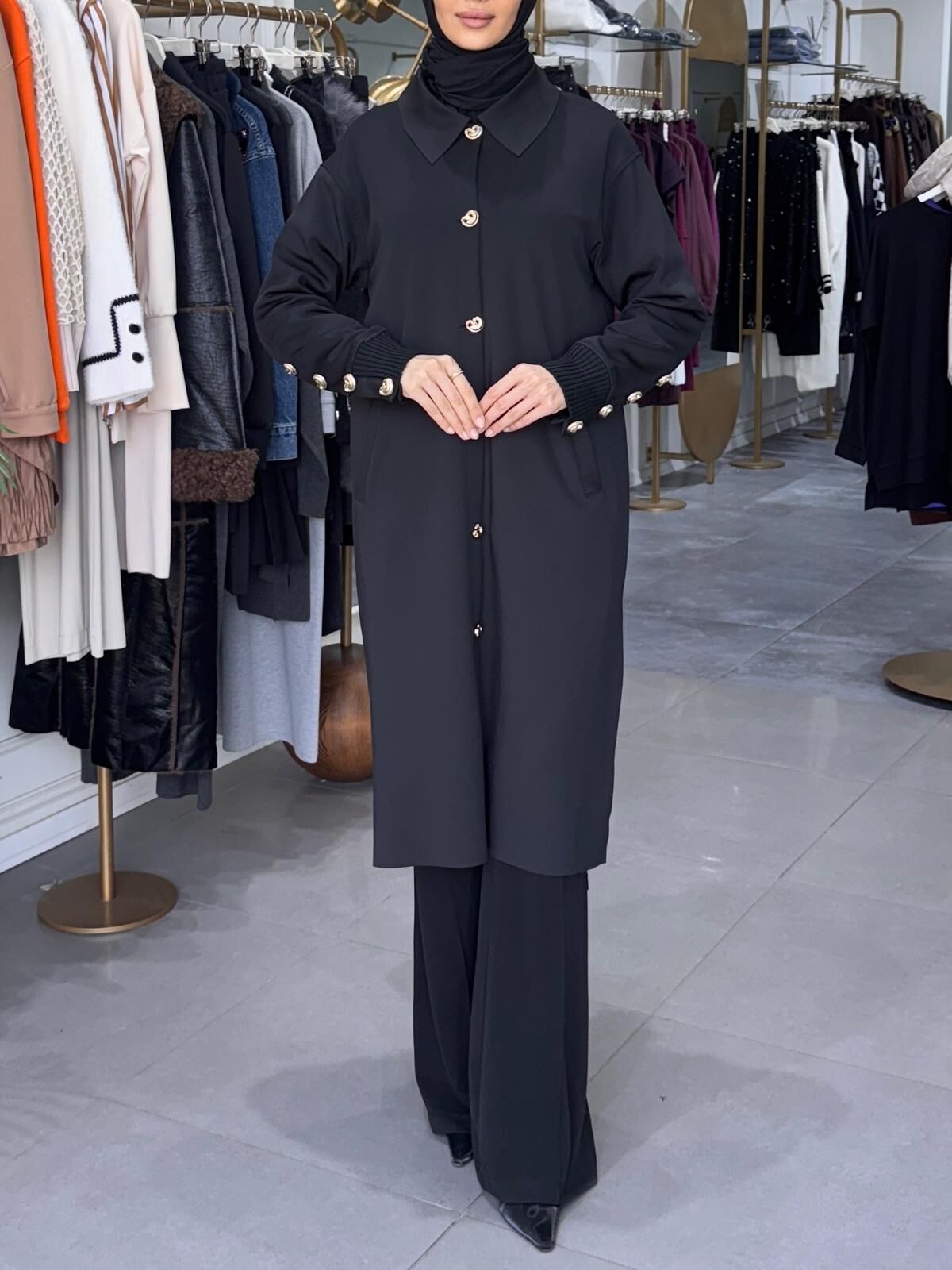 DÜĞME DETAY SCUBA KAP SİYAH