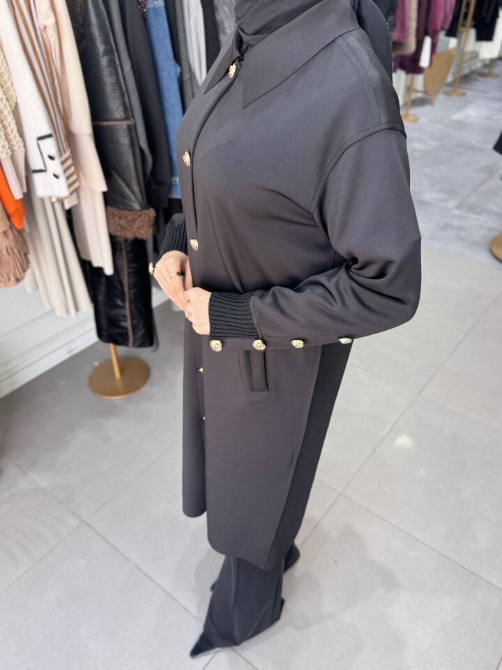 DÜĞME DETAY SCUBA KAP SİYAH