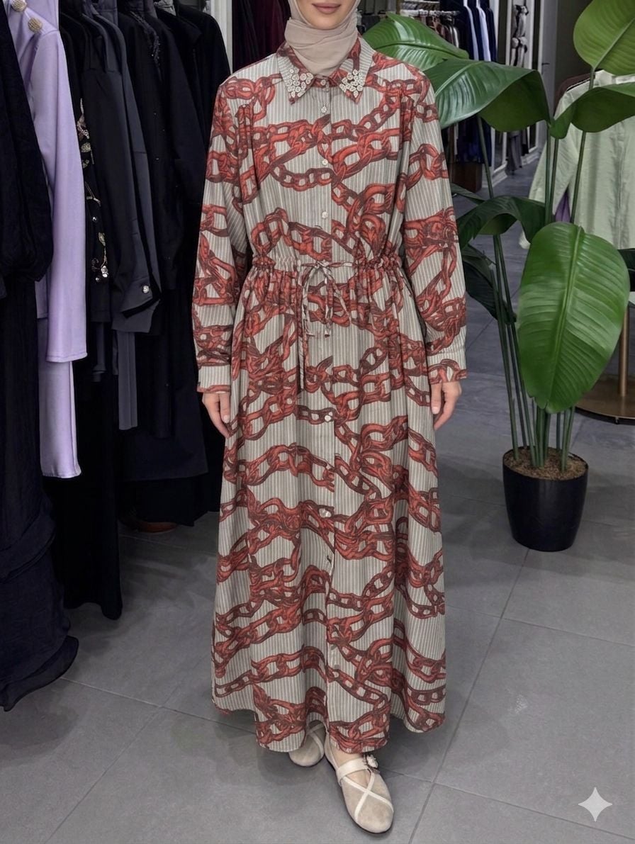 YAKASI TAŞ DETAYLI ELBİSE KIRMIZI